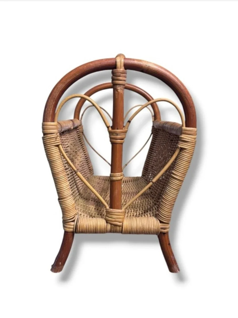 VINTAGE Bamboo Wicker Rattan Woven Magazine Holder Heart End Details